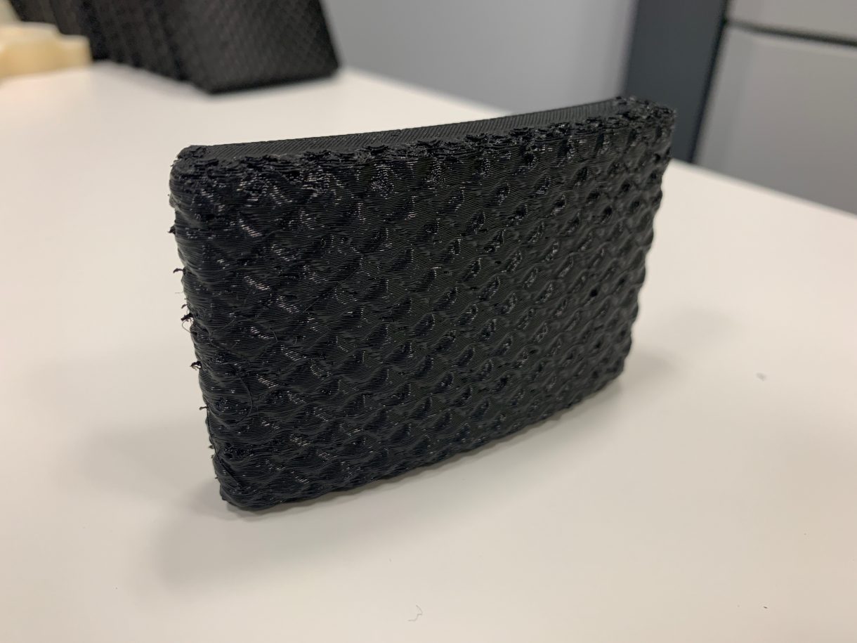 Pièce de pédale de frein TPU imprimée en 3D terminée