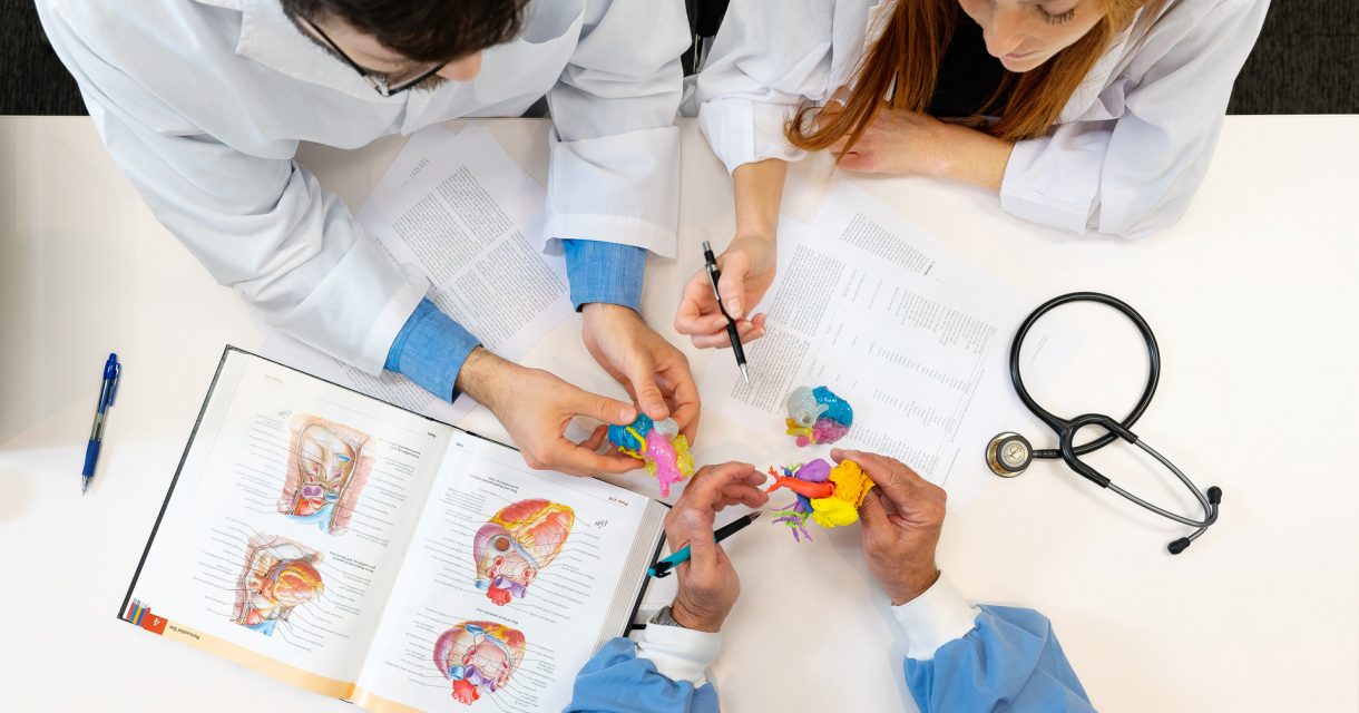 Imprimantes 3D médicales Stratasys pour la formation chirurgicale